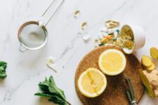 Faut-il prendre des suppléments à jeun ou avec de la nourriture ?