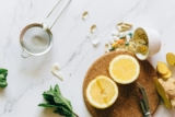 Faut-il prendre des suppléments à jeun ou avec de la nourriture ?